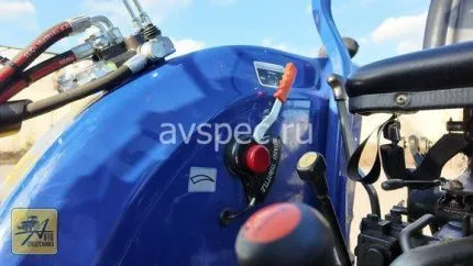 Трактор Lovol TE 354 HT с фронтальным погрузчиком